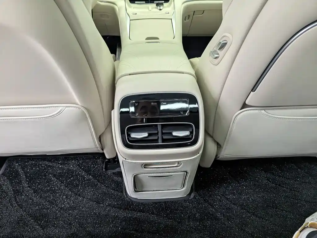 BYD Seal 08 — фото 23