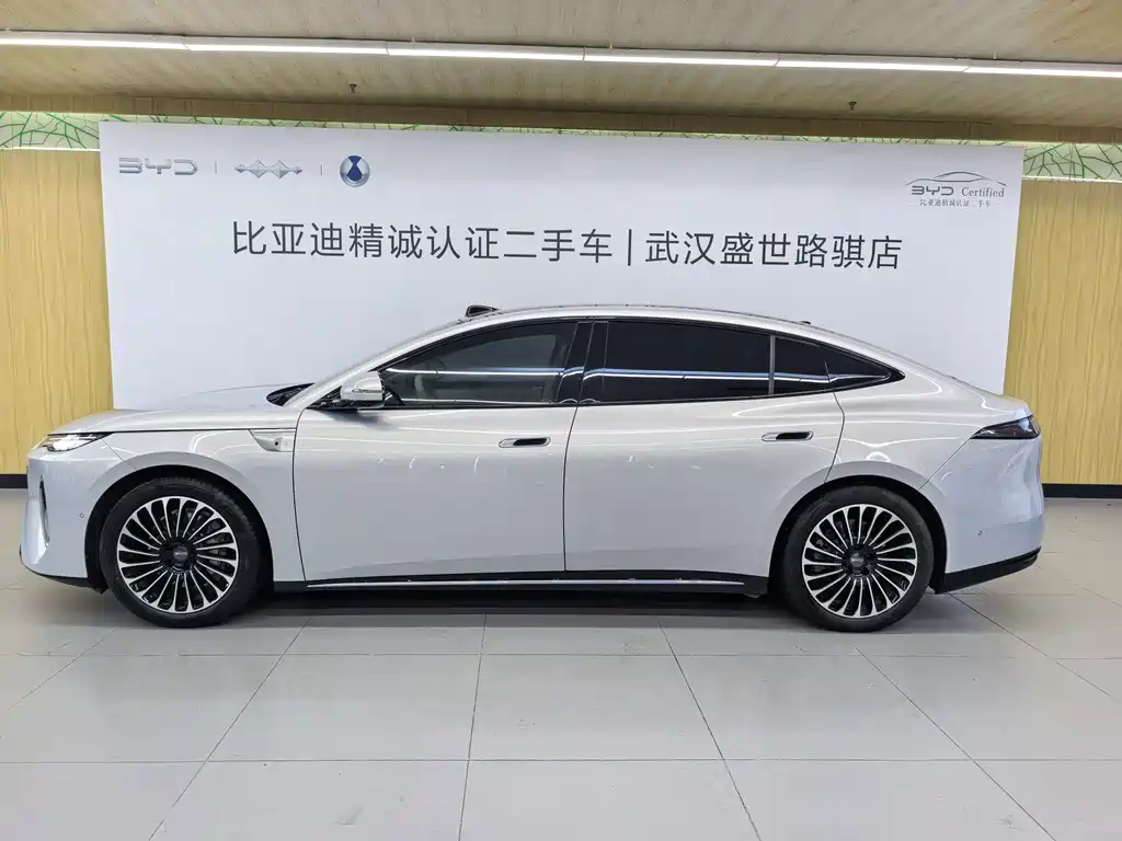 BYD Seal 08 — фото 8