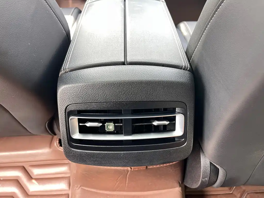 BYD Qin Pro NEV — фото 11