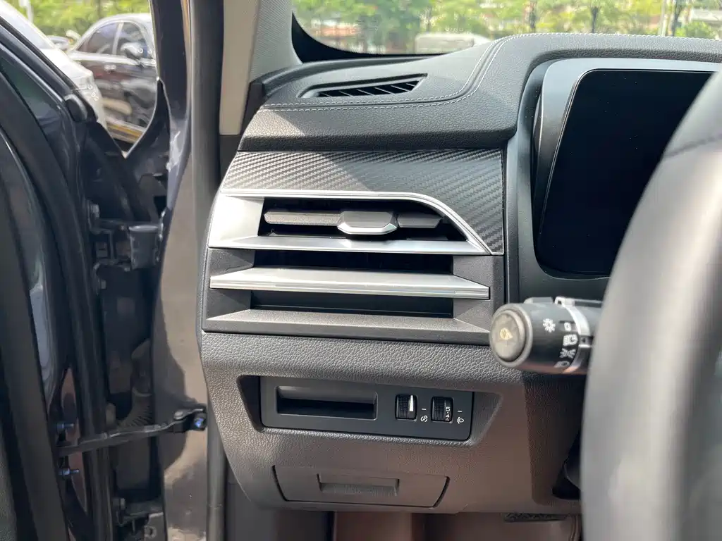 BYD Qin Pro NEV — фото 17
