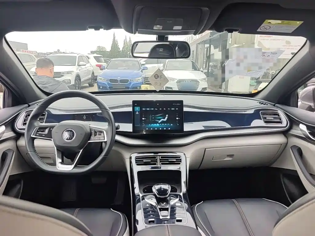 BYD Qin PLUS — фото 10