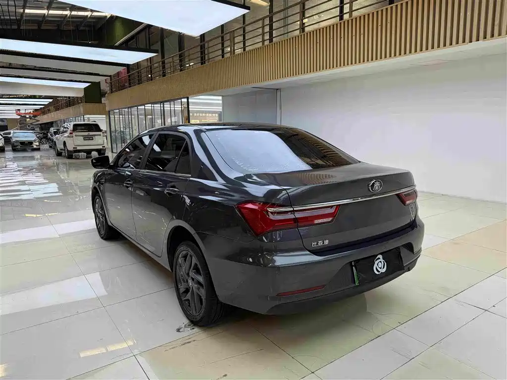 BYD Qin NEV — фото 7