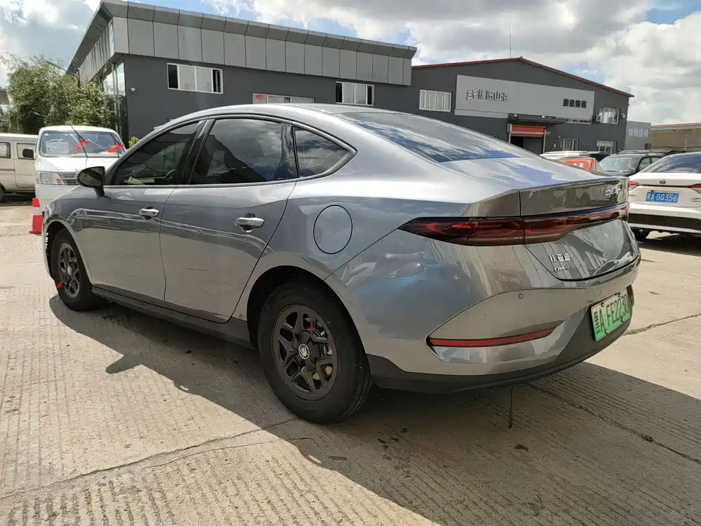 BYD Qin PLUS — фото 8