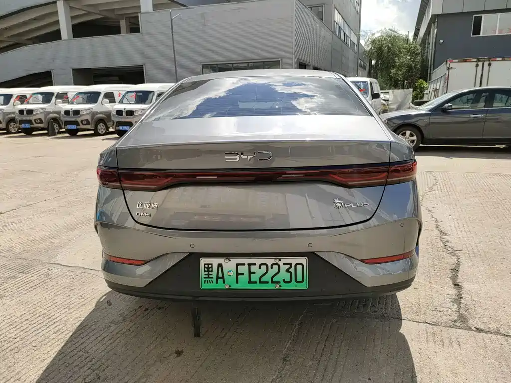 BYD Qin PLUS — фото 9