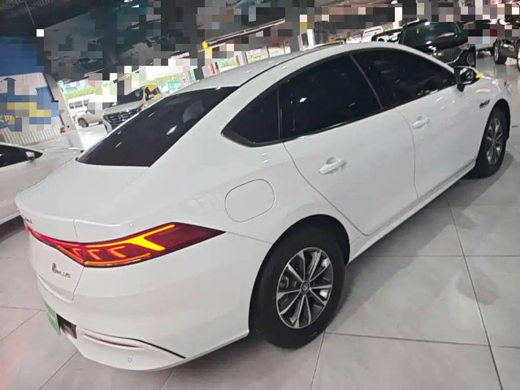 BYD Qin PLUS — фото 7