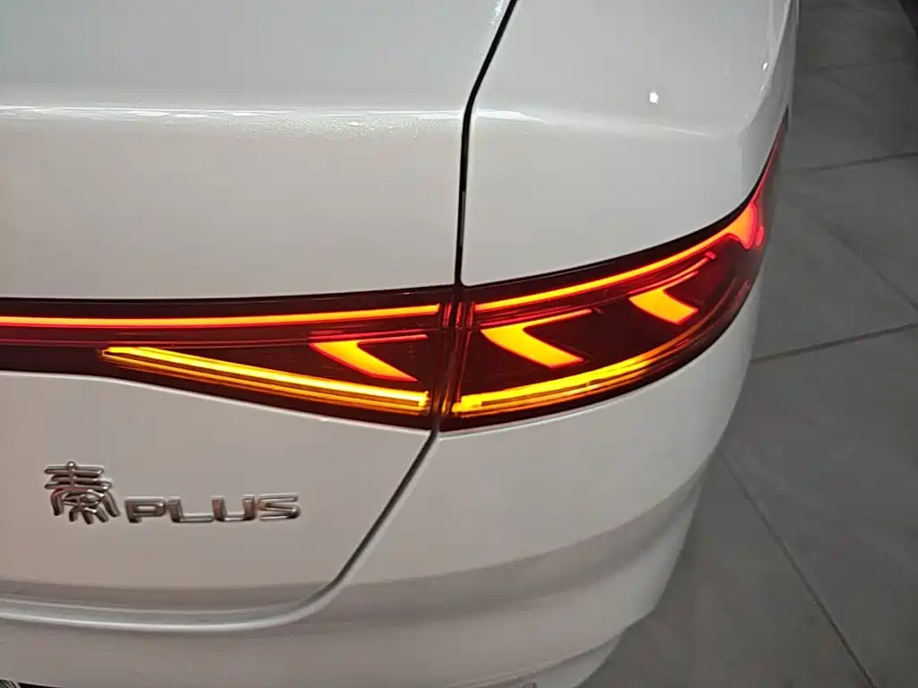 BYD Qin PLUS — фото 8