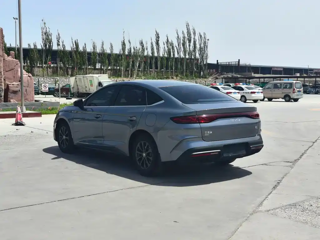 BYD Qin L — фото 7