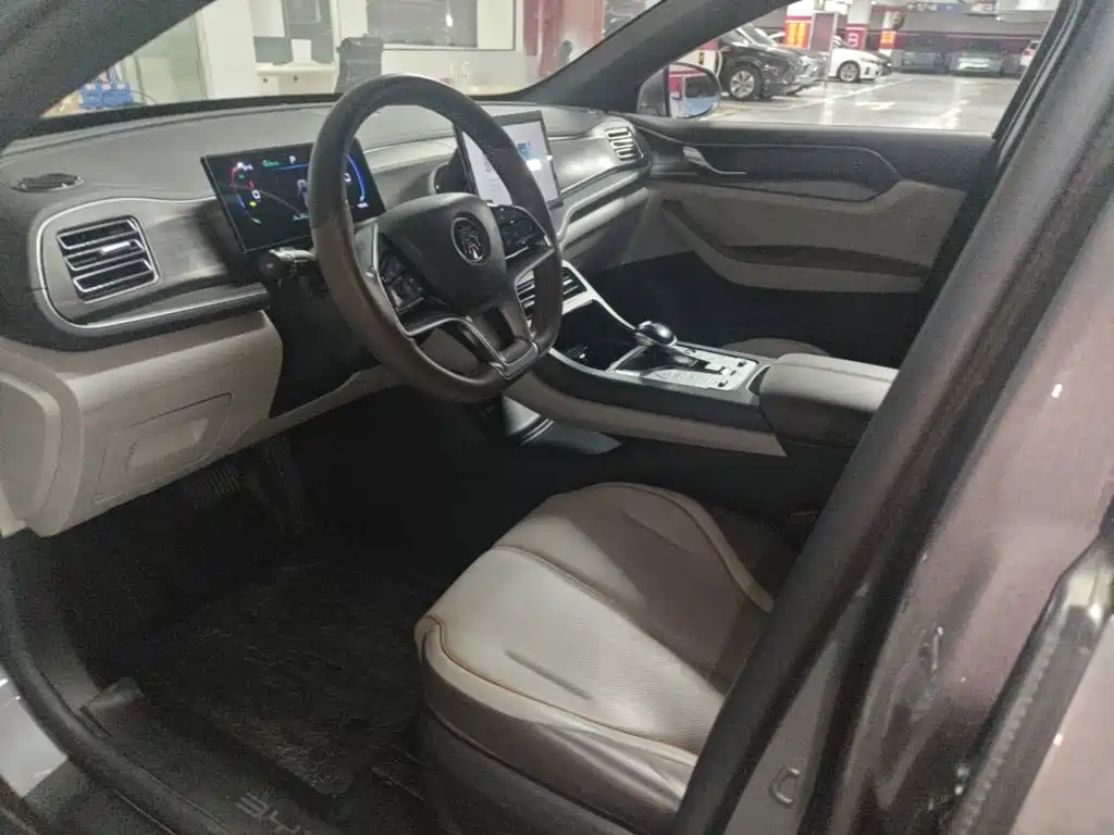 BYD Qin PLUS — фото 15