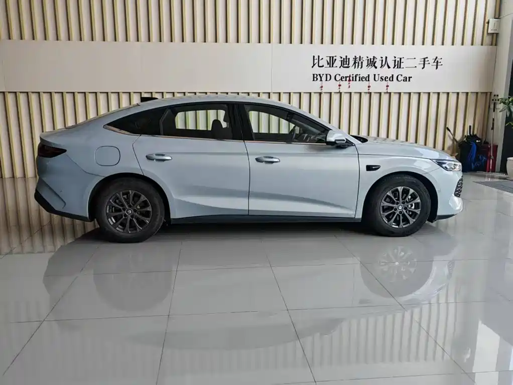 BYD Qin L — фото 7