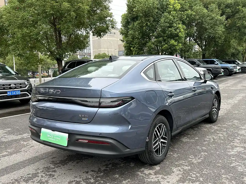 BYD Seal 05 DM-i — фото 11