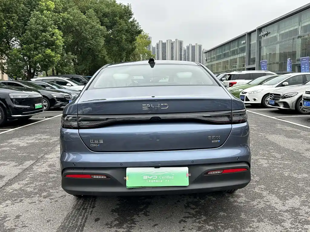 BYD Seal 05 DM-i — фото 10