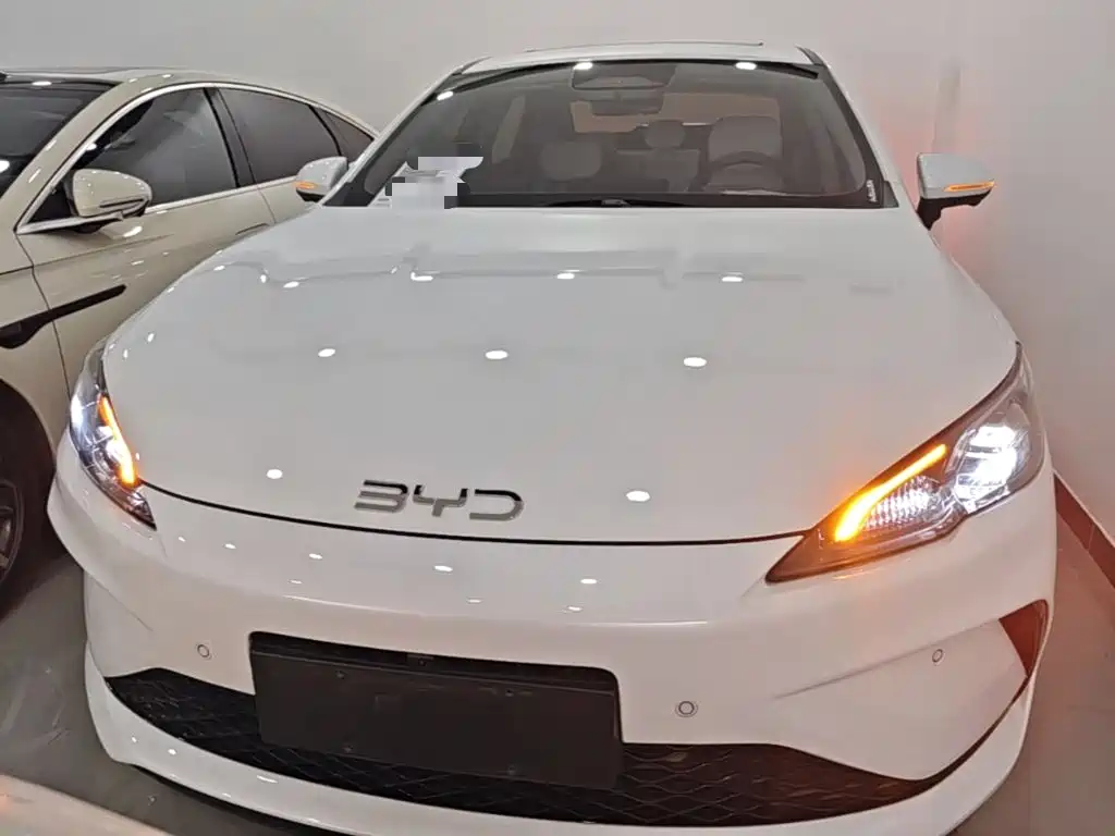 BYD Seal 05 DM-i — фото 3