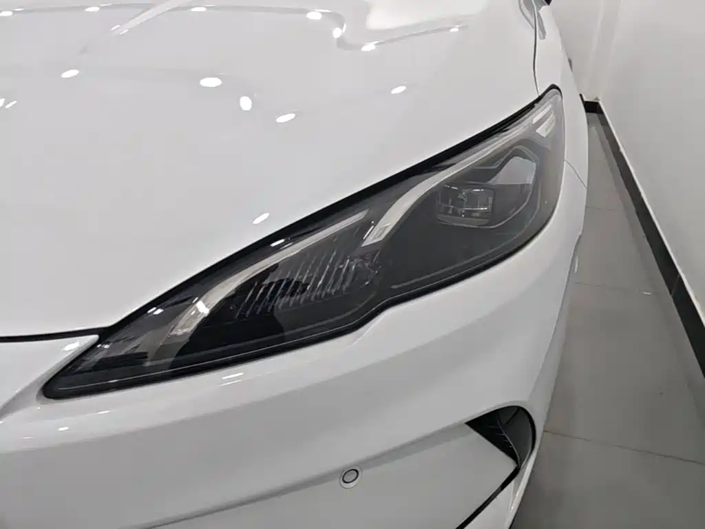 BYD Seal 05 DM-i — фото 24
