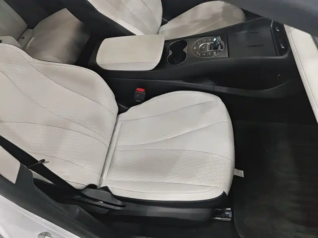BYD Seal 05 DM-i — фото 25