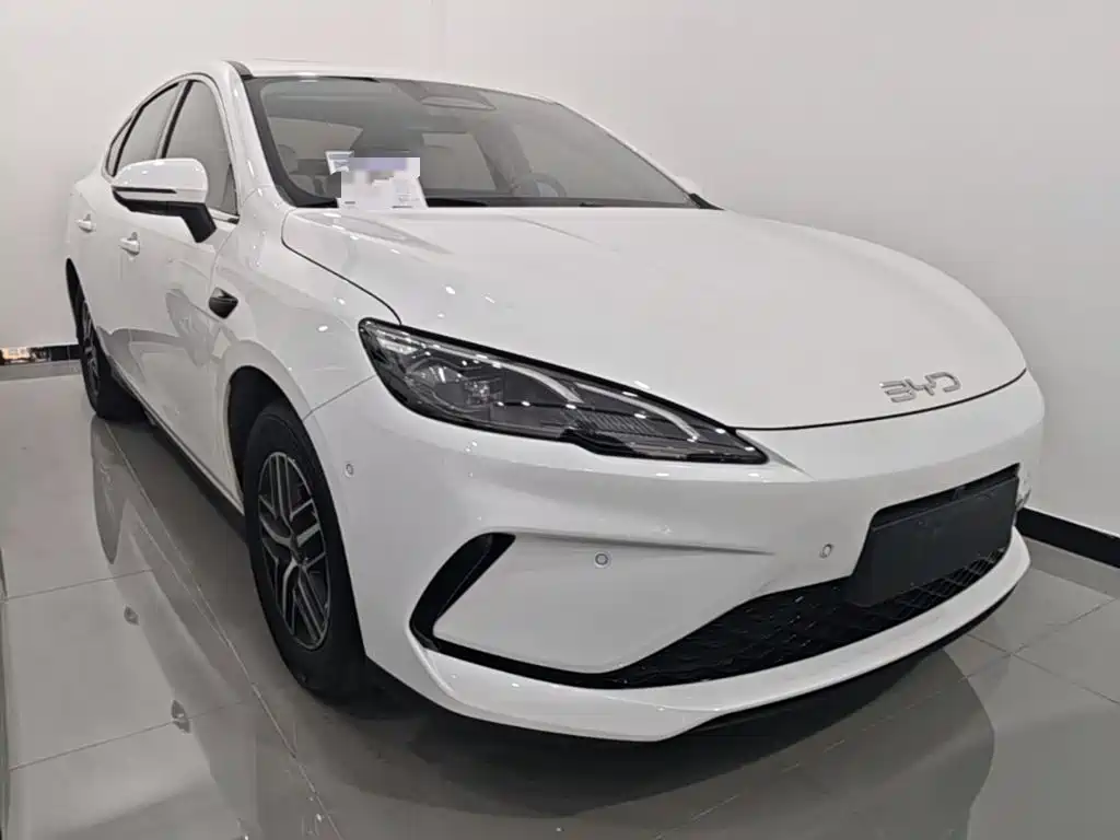 BYD Seal 05 DM-i — фото 4