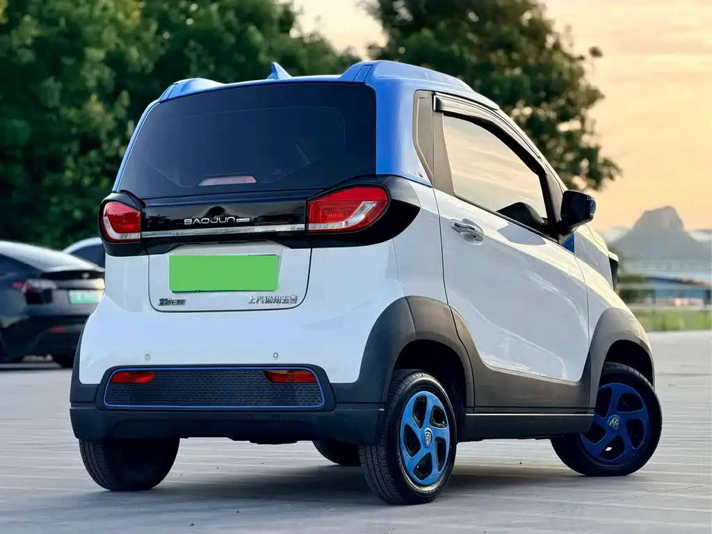 Baojun E100 — фото 6