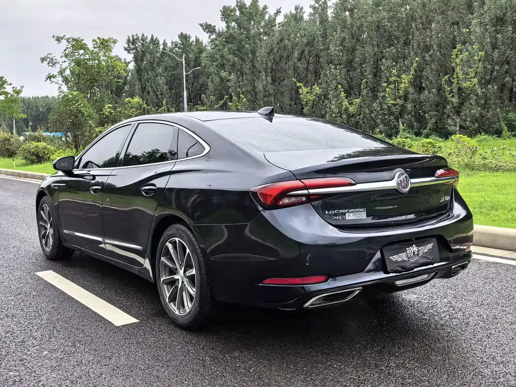 Buick LaCrosse — фото 20
