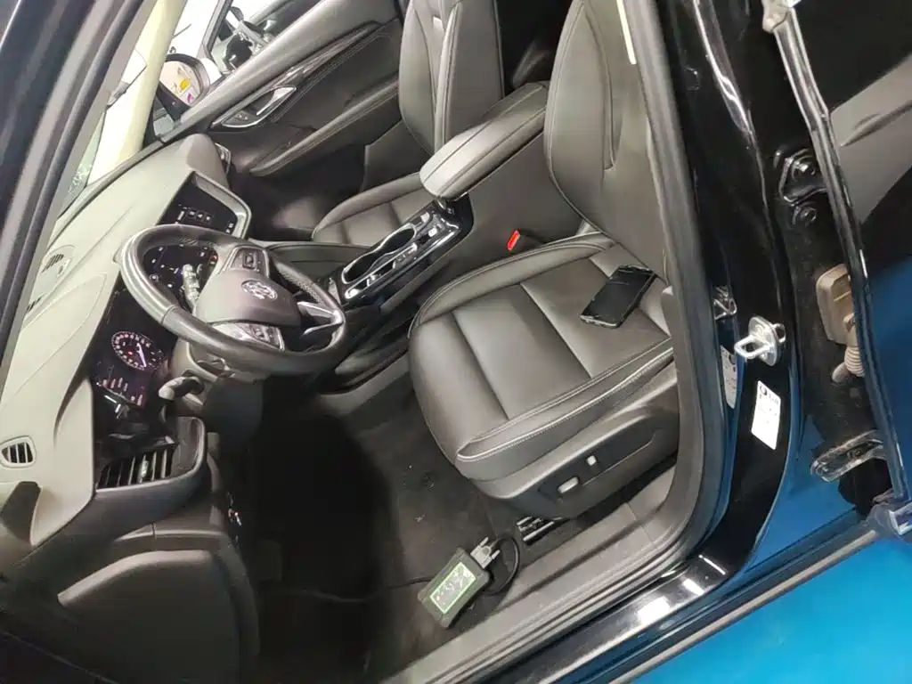 Buick Envision Plus — фото 15
