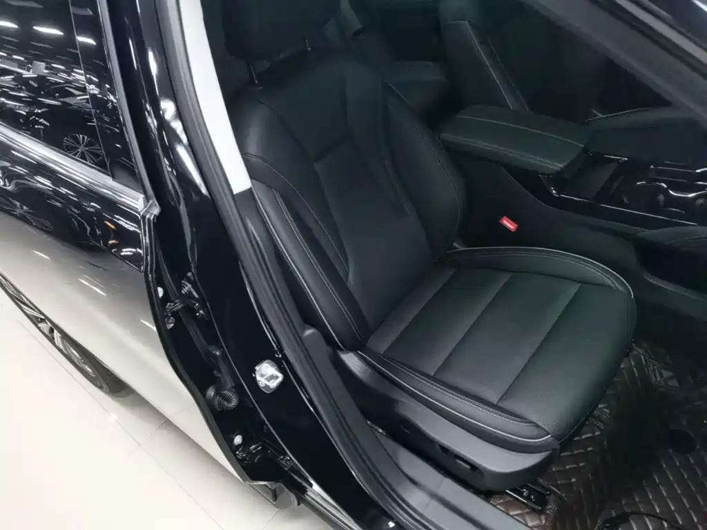 Buick Envision Plus — фото 25