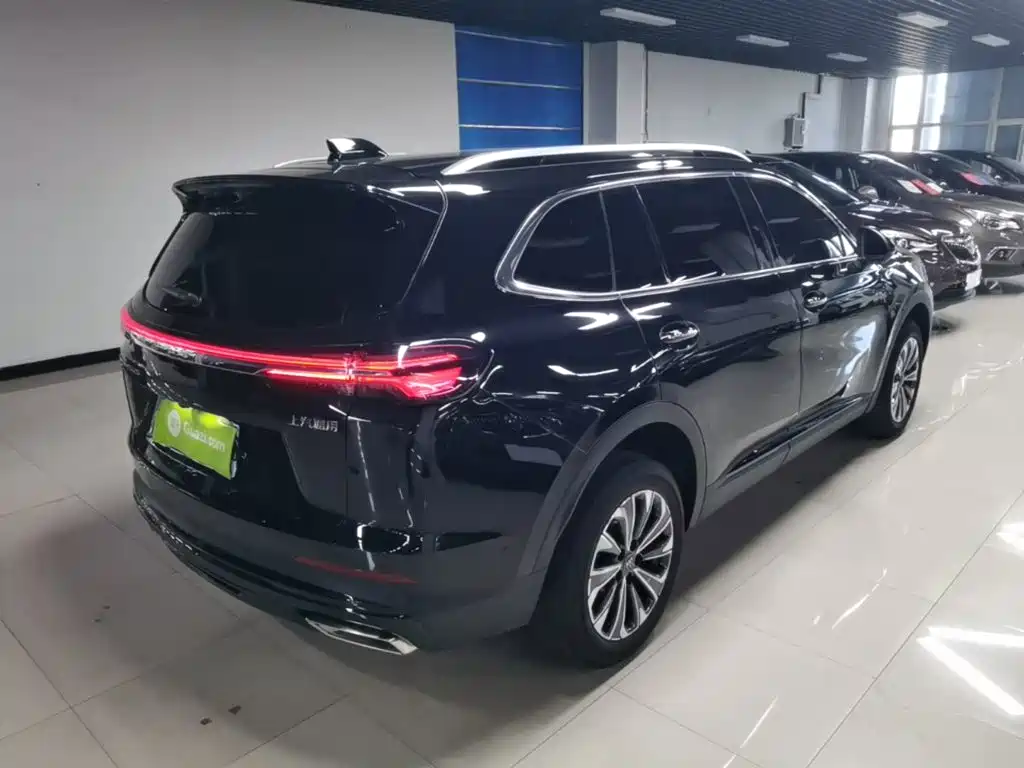 Buick Envision Plus — фото 7
