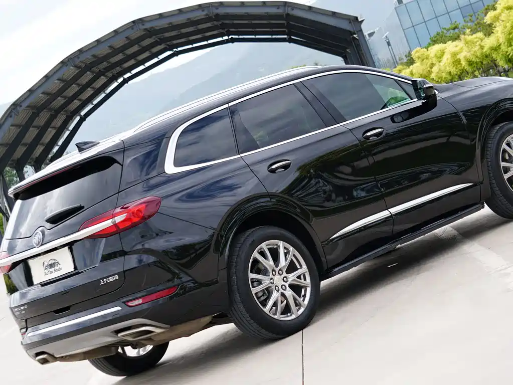 Buick Enclave — фото 5