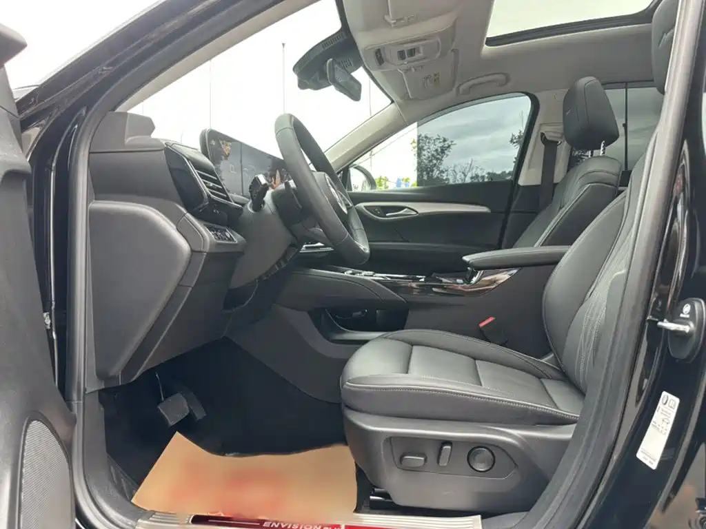 Buick Envision Plus — фото 13