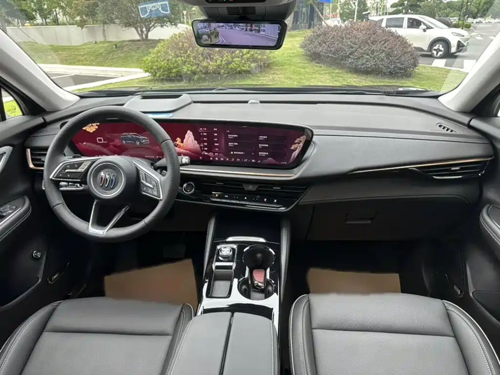 Buick Envision Plus — фото 17