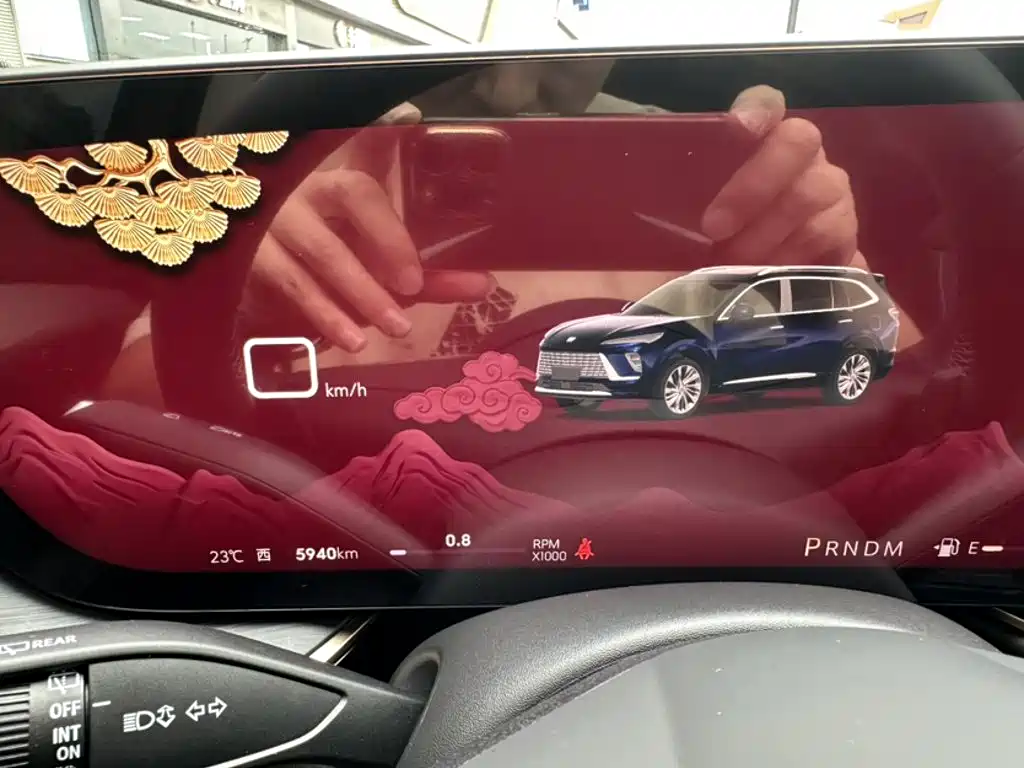 Buick Envision Plus — фото 3