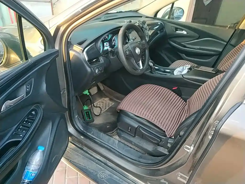 Buick Envision Plus — фото 16