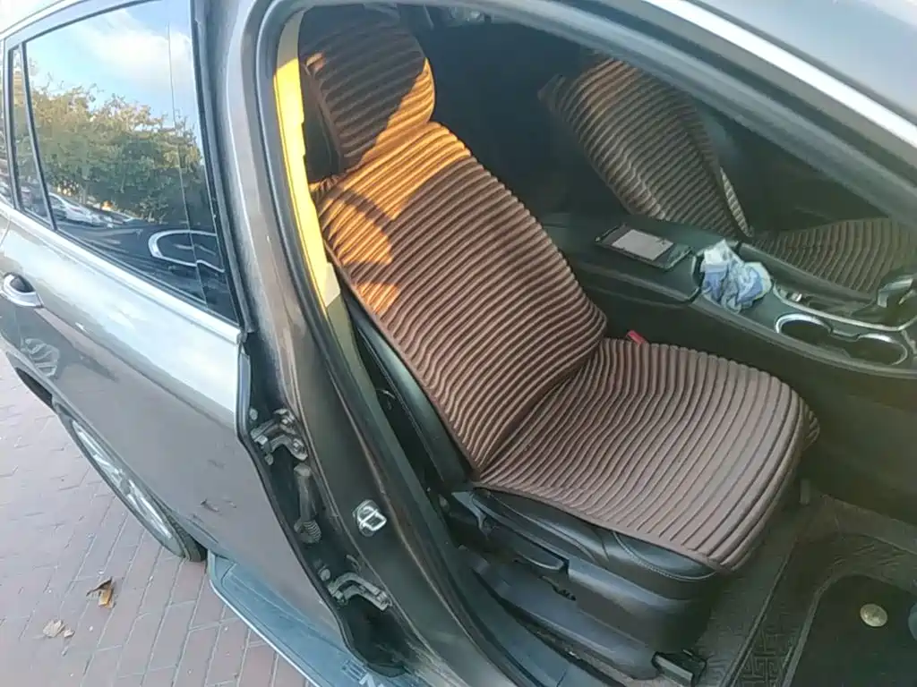 Buick Envision Plus — фото 25