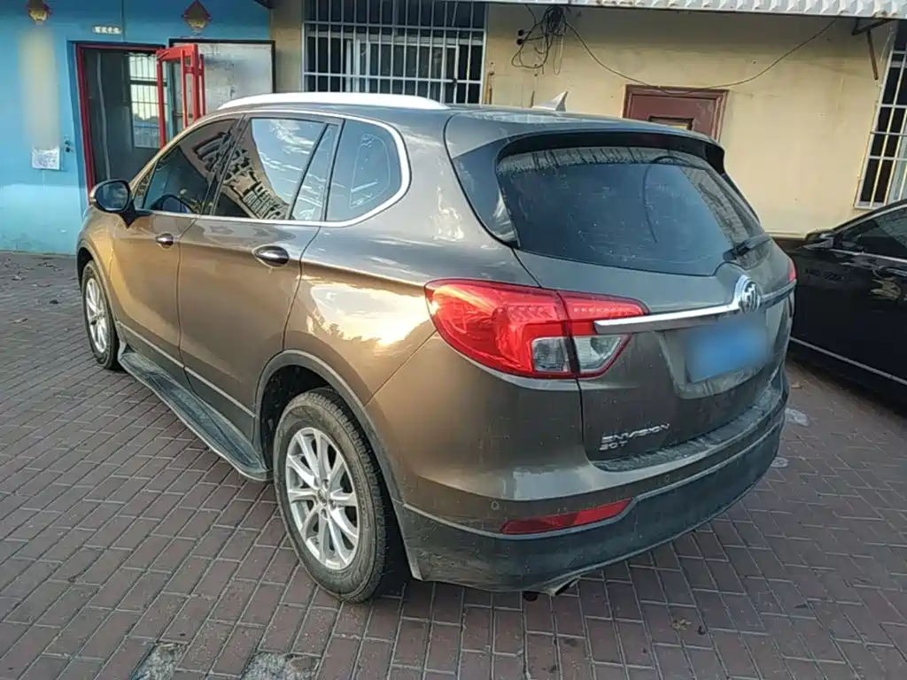 Buick Envision Plus — фото 5