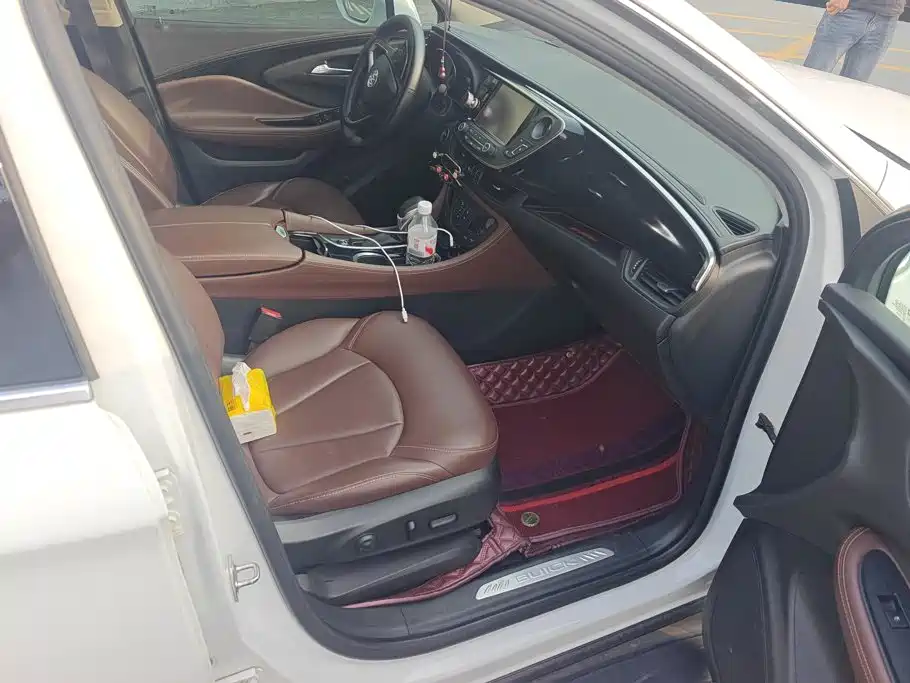 Buick Envision Plus — фото 8
