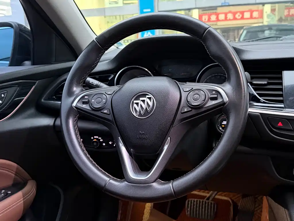 Buick Regal — фото 9