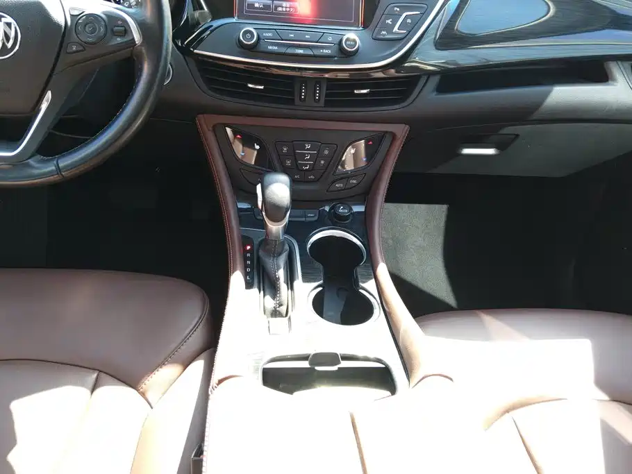 Buick Envision Plus — фото 16