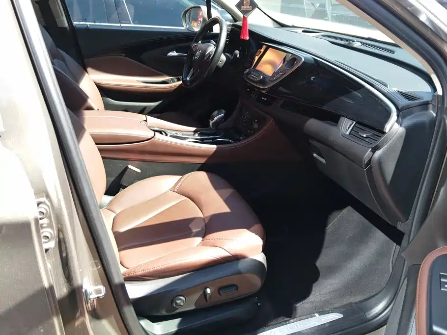 Buick Envision Plus — фото 8