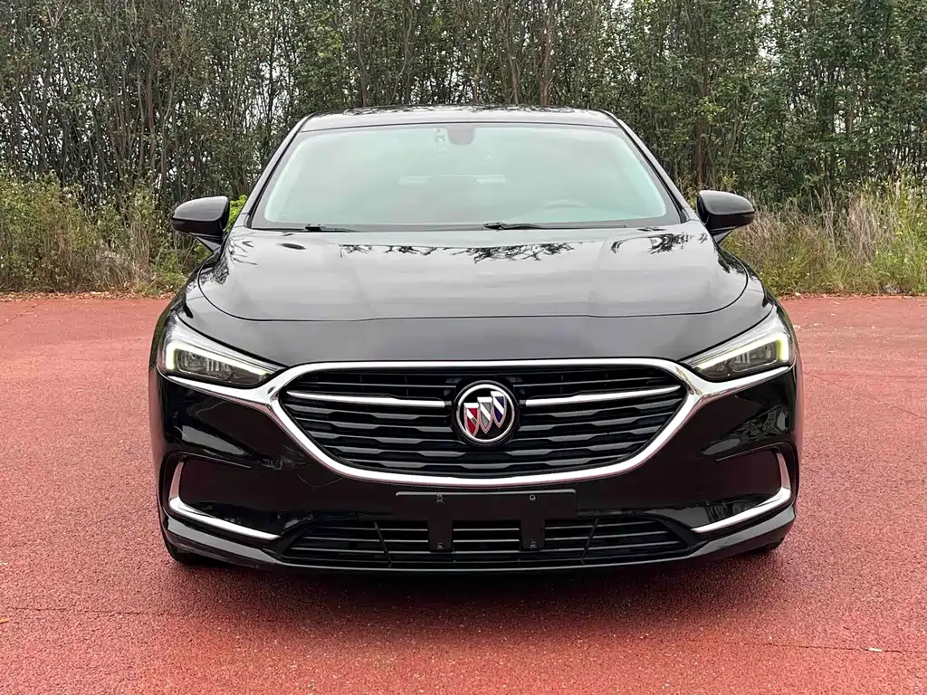 Buick LaCrosse — фото 2