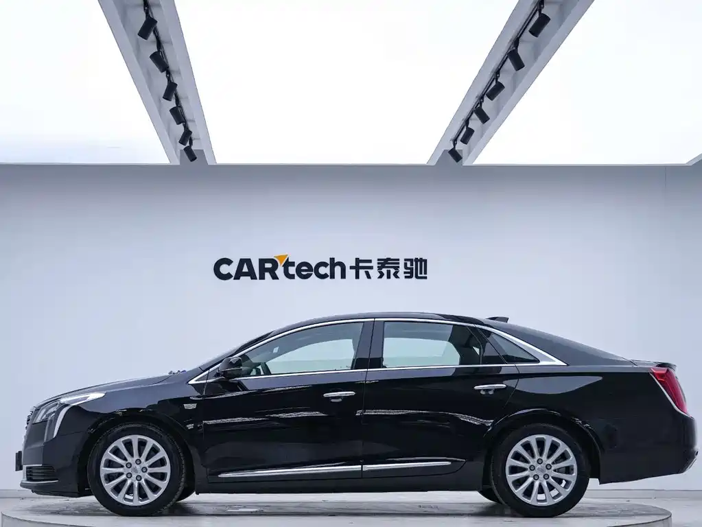Cadillac XTS — фото 3