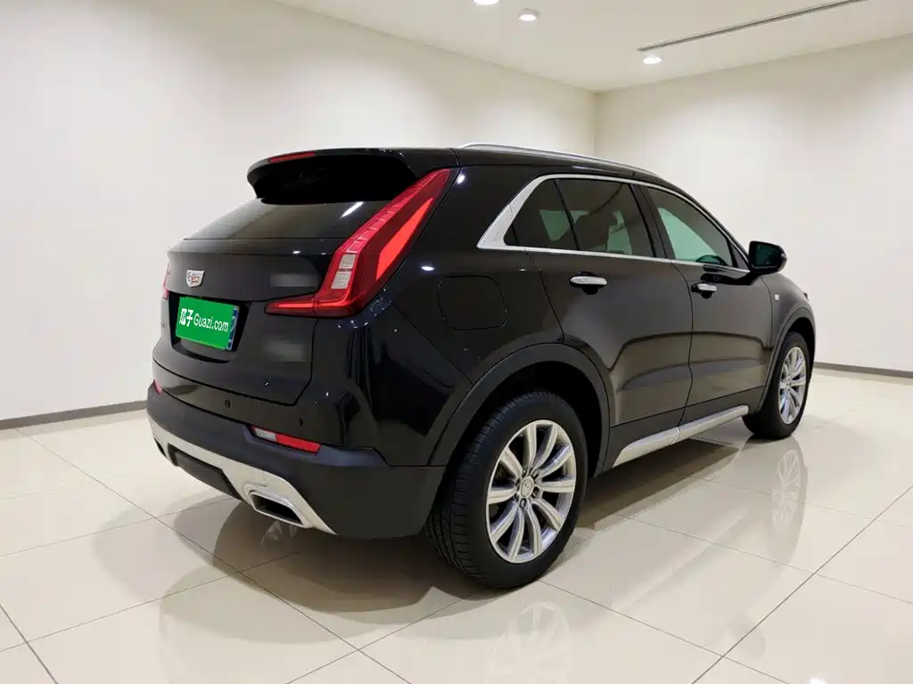 Cadillac XT4 — фото 6