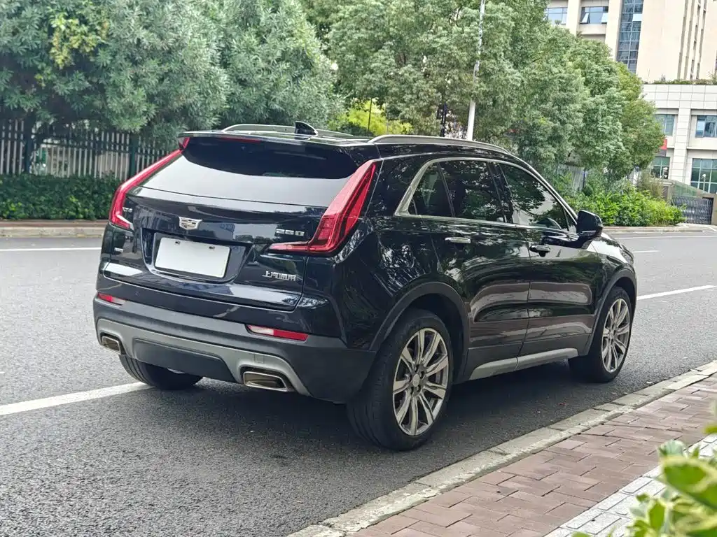 Cadillac XT4 — фото 5