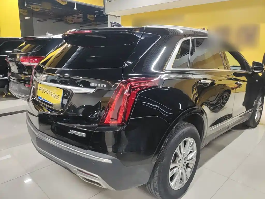Cadillac XT5 — фото 7