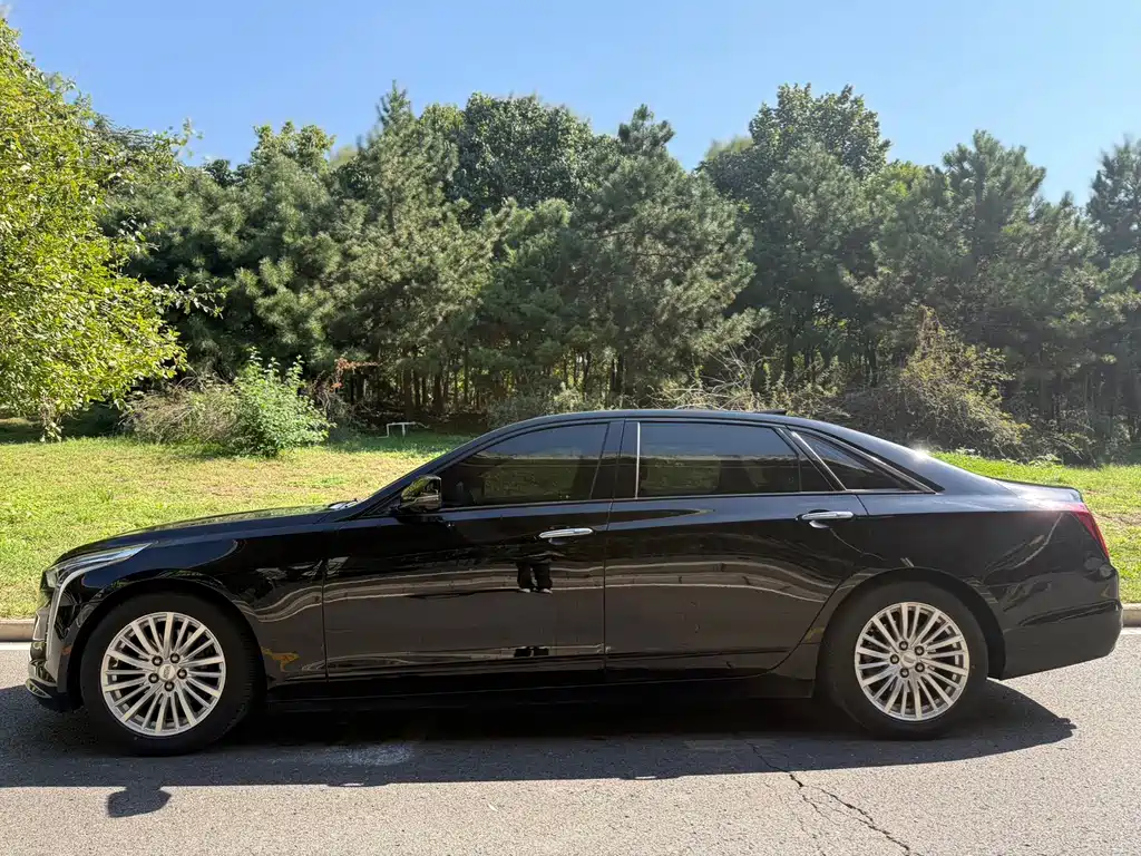 Cadillac CT6 — фото 4