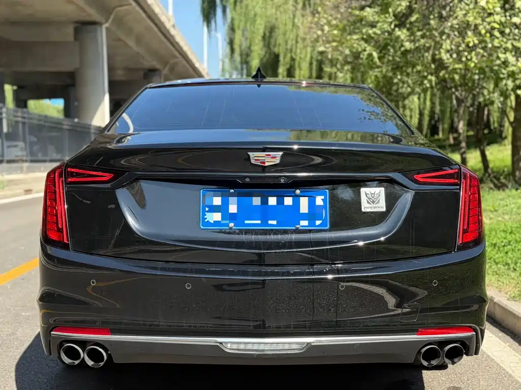 Cadillac CT6 — фото 5