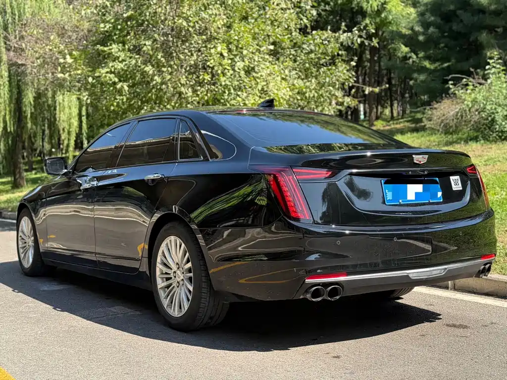 Cadillac CT6 — фото 6