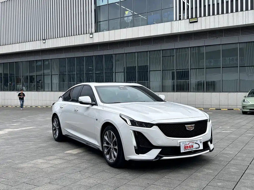 Cadillac CT5 — фото 3