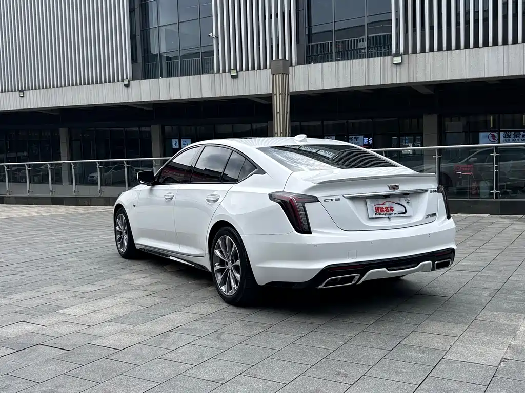 Cadillac CT5 — фото 5