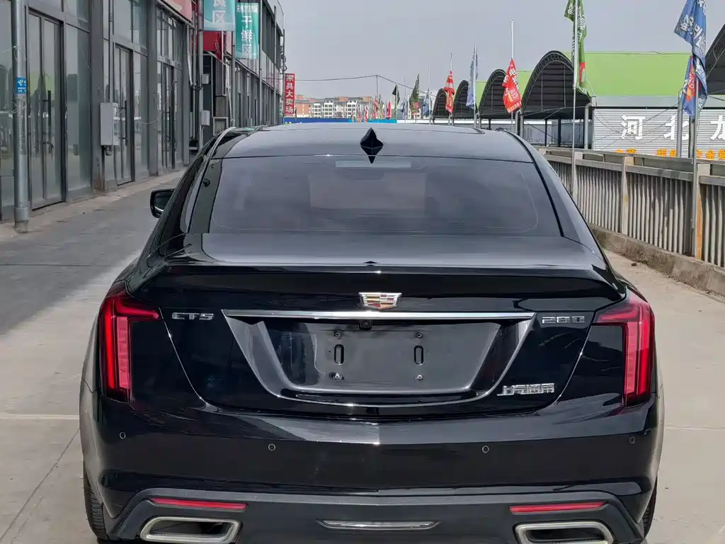 Cadillac CT5 — фото 5
