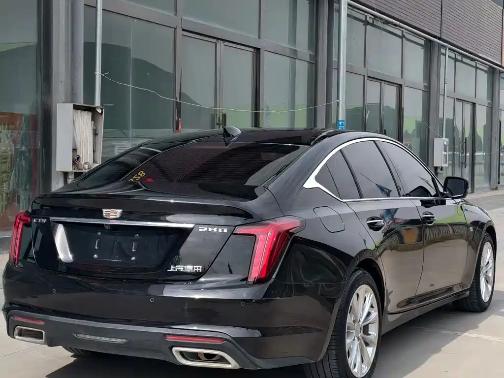 Cadillac CT5 — фото 7