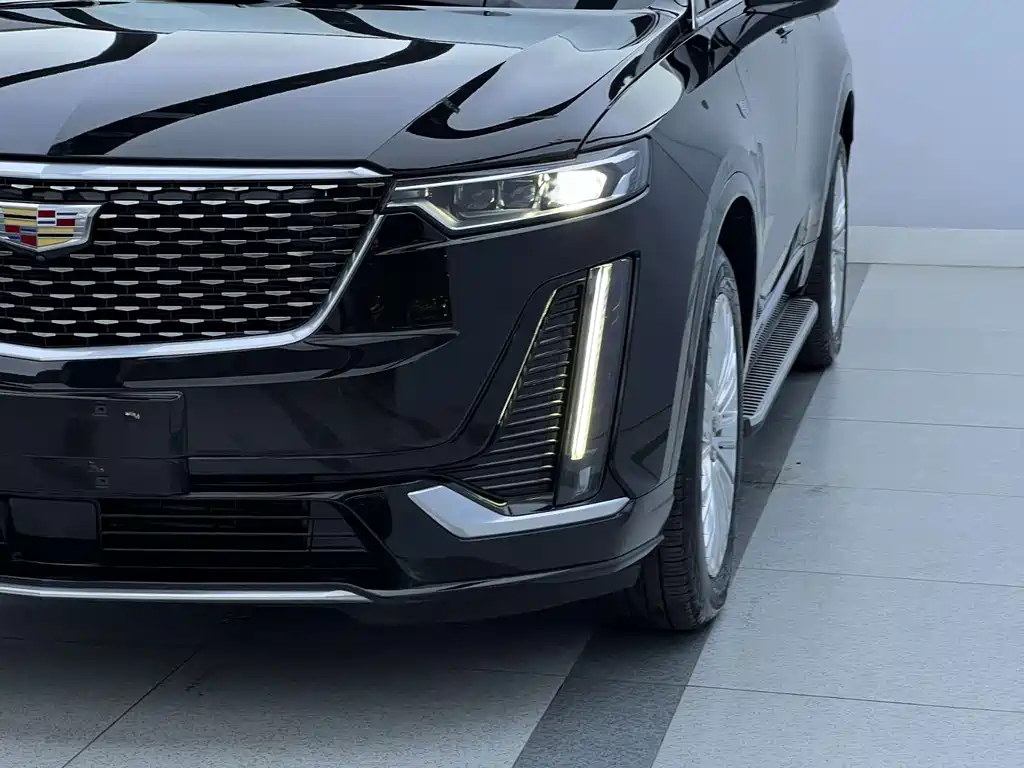 Cadillac XT6 — фото 2