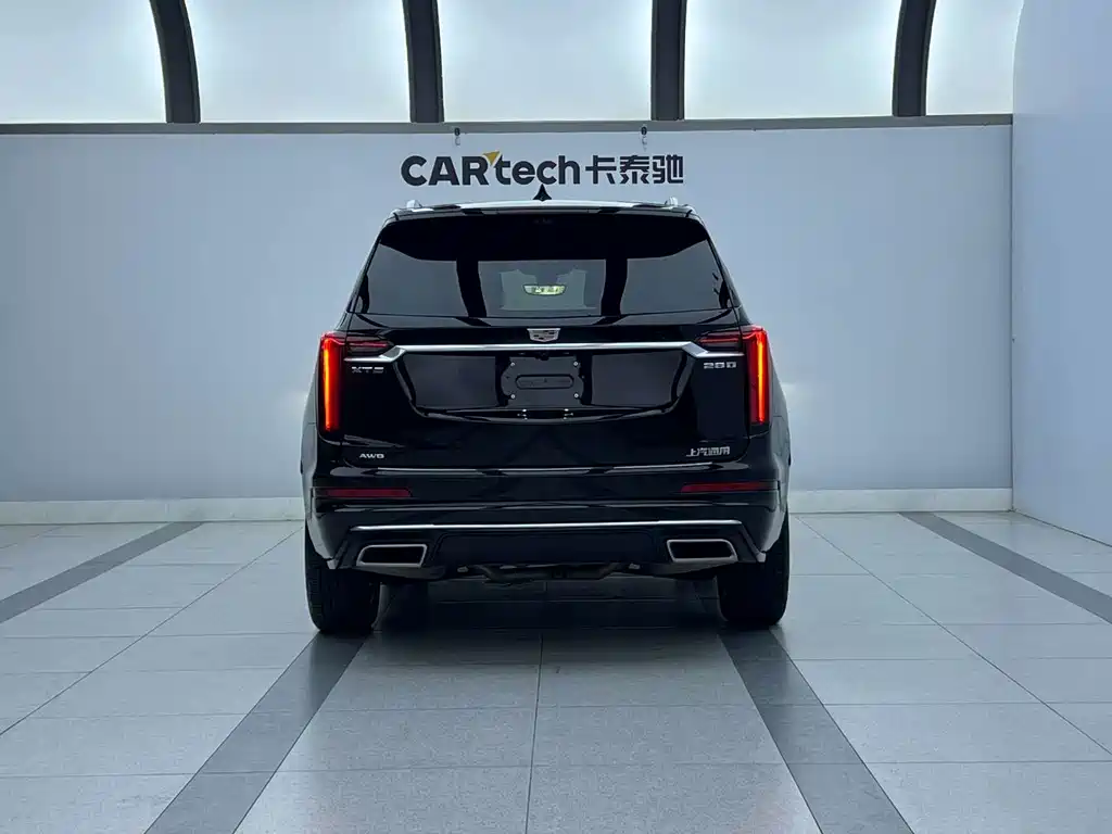 Cadillac XT6 — фото 7