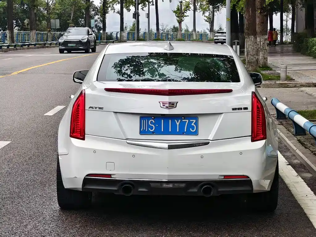 Cadillac ATS-L — фото 8